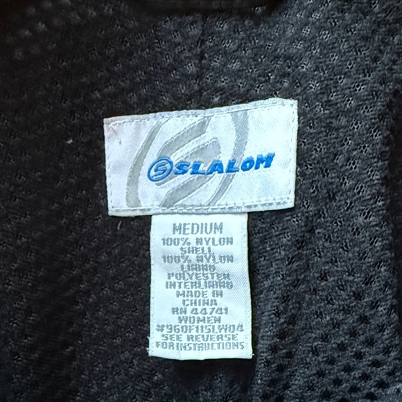 Slalom Women’s Medium Versatile Black Cargo Snow Pants - Picture 2 of 3